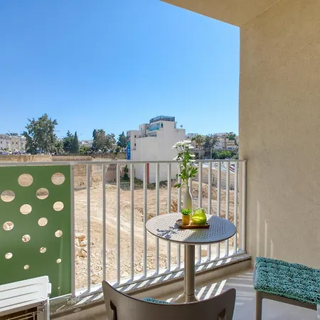 Luxury 1 Bedroom St Julians Sleeps 4 San Pawl il-Baħar