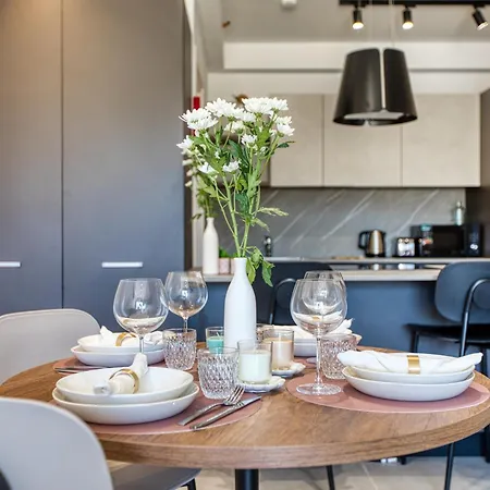 Apartamento Luxury 1 Bedroom St Julians Sleeps 4