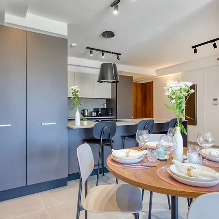 Luxury 1 Bedroom St Julians Sleeps 4 Appartement *